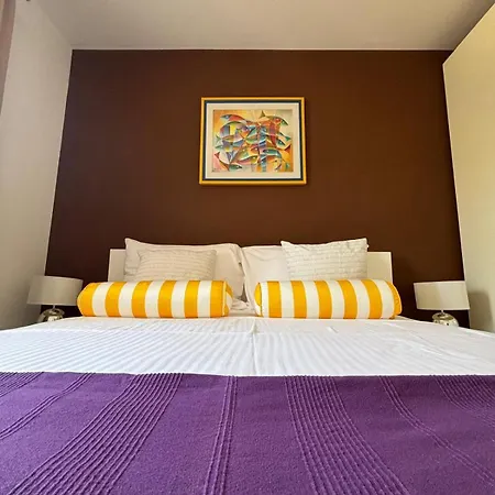 Daisy In A Quiet Location 아파트 바슈카