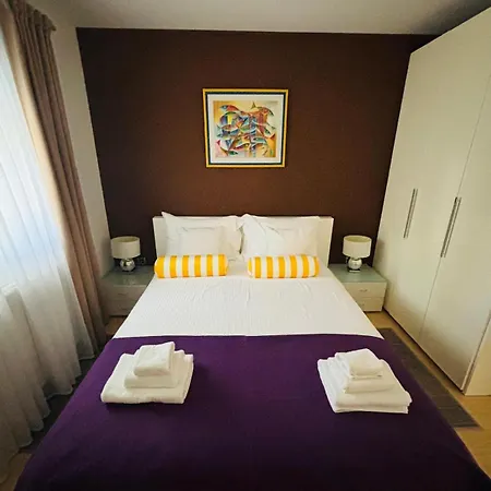 Apartament Daisy In A Quiet Location